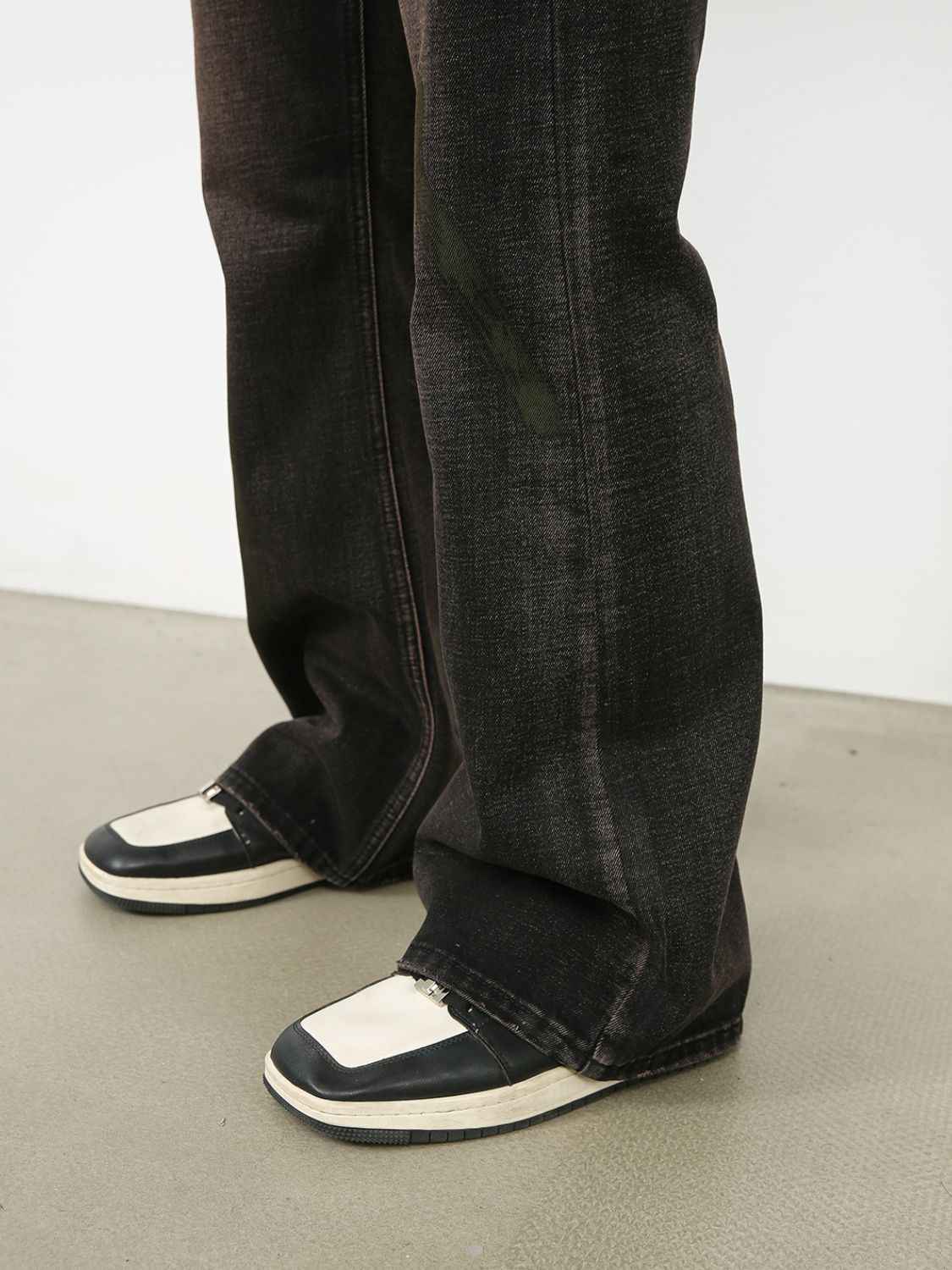 Men's Mid Rise Jeans with Pockets - Damned Threads